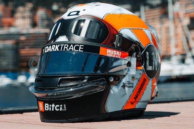 Lando-Norris-McLaren-MonacoGP-helmet-1.jpg.2b0f7457ed54be9c65bb13dfcd247c37.jpg